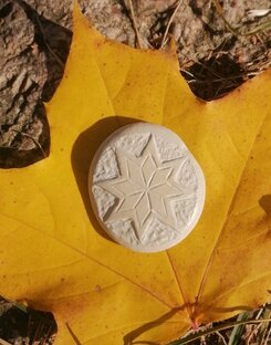 резьба по гальке, кабошоны и другие мои творения из камня