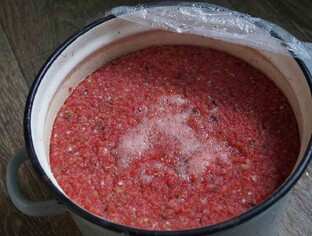 Сахарная брага и дрожжи