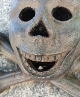 Юмор на кладбище