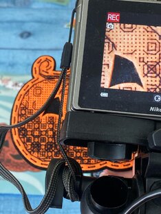 Отдельные видео по конкретным работам. От начала и до конца конкретного сюжета