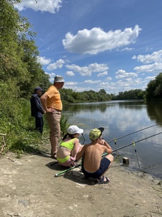 На рыбалку с детьми