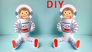 Поделки и рисунки на День космонавтики.