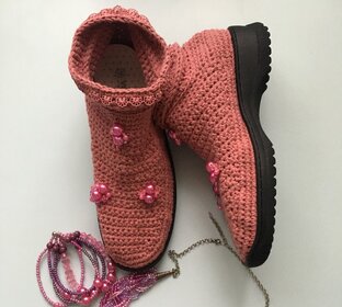 Вязаная обувь крючком. С чего начать, как вязать, и все подводные камни....