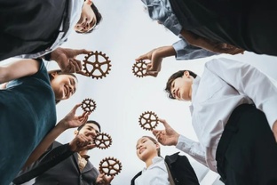 Дипломная работа: коммуникации в организации и HR