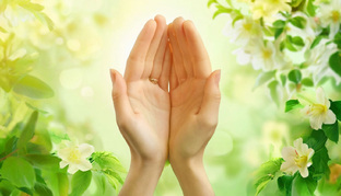 Уход ха руками