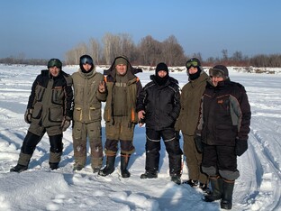 С отличной командой ловили рыбу!!! 