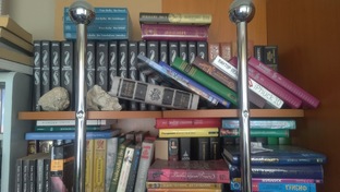 Книжная полка. 