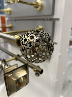 Карнизы для штор и портьер. 