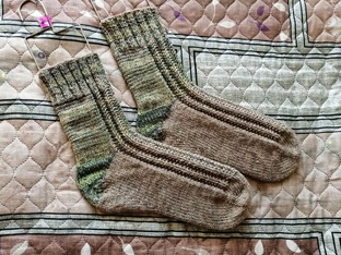 Вяжу носки от мыска