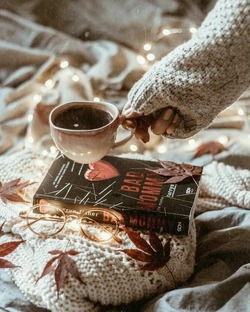 "Книжная полка саморазвития"
"'