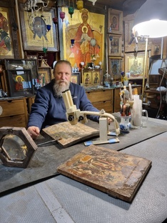 Реставрация икон и настенной живописи в Московской Иконописной Мастерской