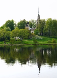 З о л о т о е  К о л ь ц о 