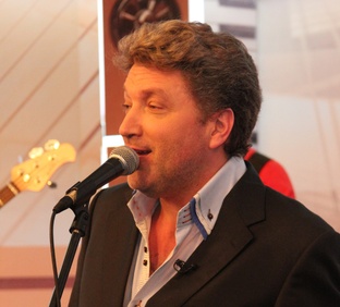 Концертные выступления и съёмки