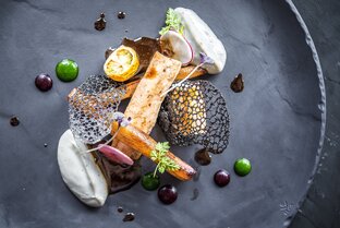 Еда и напитки.