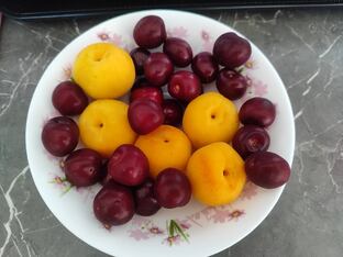 Фрукты и ягоды