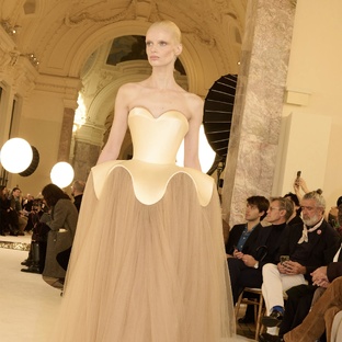 Коллекции Haute Couture весна-лето 2025