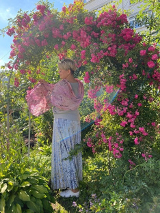 Розы художника