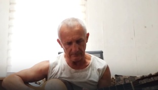 Пою песни иногда, по настроению