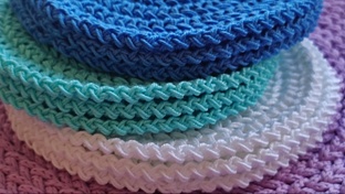 Обвязка края изделия крючком