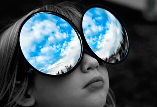 Альбом "А куда нам глядеть?"