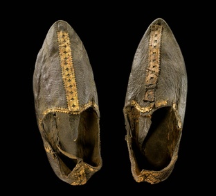 Обувь тысячелетий и континентов