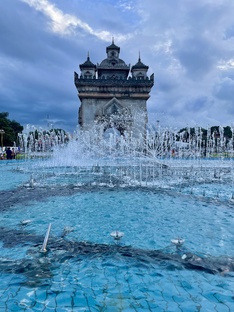 Лаос и его колорит