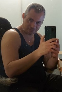 Желаю, чтобы люди стали образованнее и тем самым доброжелательнее и счастливее!