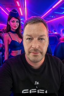 ну это куто хотел жену у своего двойнника украсть таким путем 