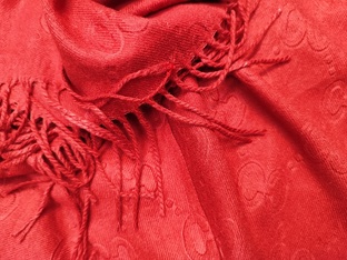 КРАСНЫЙ ПРЕКРАСНЫЙ ❤️ ПАЛАНТИН 🥰🤗 И ОБНИМЕТ И СОГРЕЕТ 