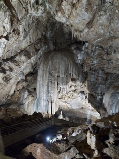 пещеры,гроты, скалы