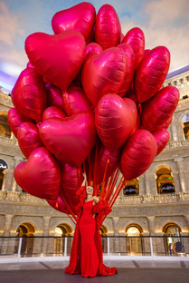 Самые гигантские фольгированные сердца 1,73 м
