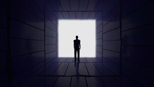 Паэт.- Послушайте! 