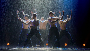 Шоу под дождем