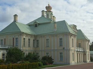 Памятники в Санкт-Петербурге и пригородах.