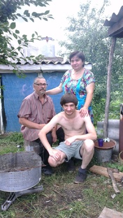 Виталий и Зоя в деревне