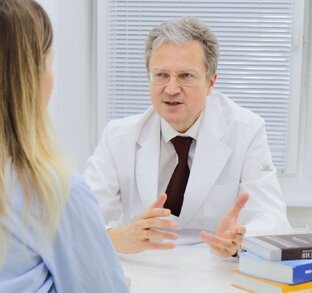 Профессор Захаров Владимир Владимирович