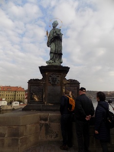 Статуи Карлова моста