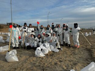 Анапа. Пляжи в мазуте.