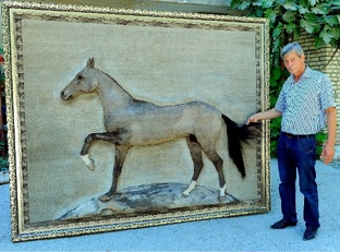 Январь, 2014, Ашхабад. Мастерская Шатгельды Бозаганова, ковродела-новатора.