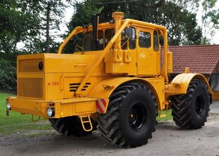 Селхоз транспорт и другая техника для советских людей