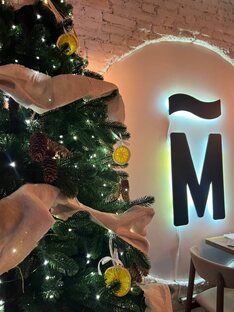 Куда вести друзей