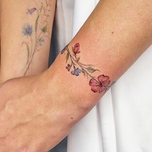 Тату как украшение для творческих девушек