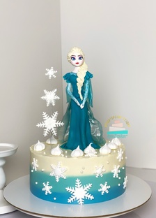 Торты с фигурками