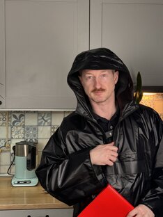 КРАСНАЯ ПАПКА 