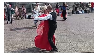 Уличные танцоры 💃🌹🕺 Питера 🌊❤️🛳️