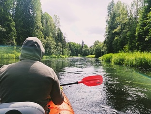 На чилле / Рыбалка на байдботе и каяке