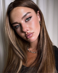 Окрашивания и уход за волосами