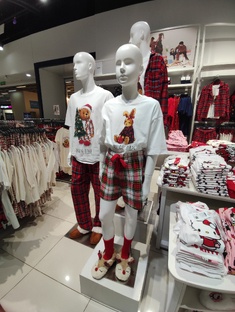 Обзоры в магазинах: косметика, бытовые товары, одежда