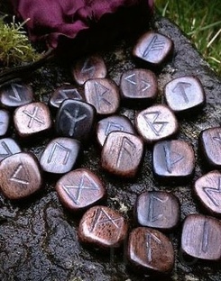 Скандинавские руны (расклады)