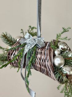 Плетем новогодний декор